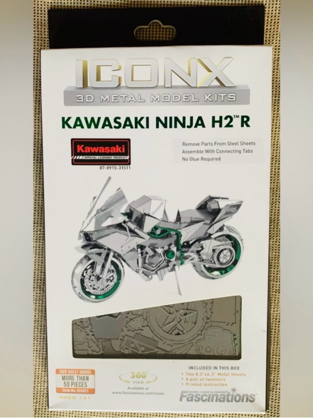 Fascinations IconX Kawasaki Ninja H2R 3D Metal Model Kit